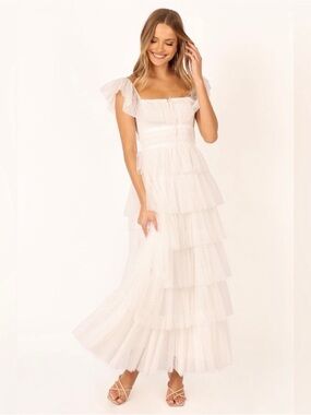 Petal & Pup Belle Maxi Dress. Off White B1963. Tiered Tulle Size XS